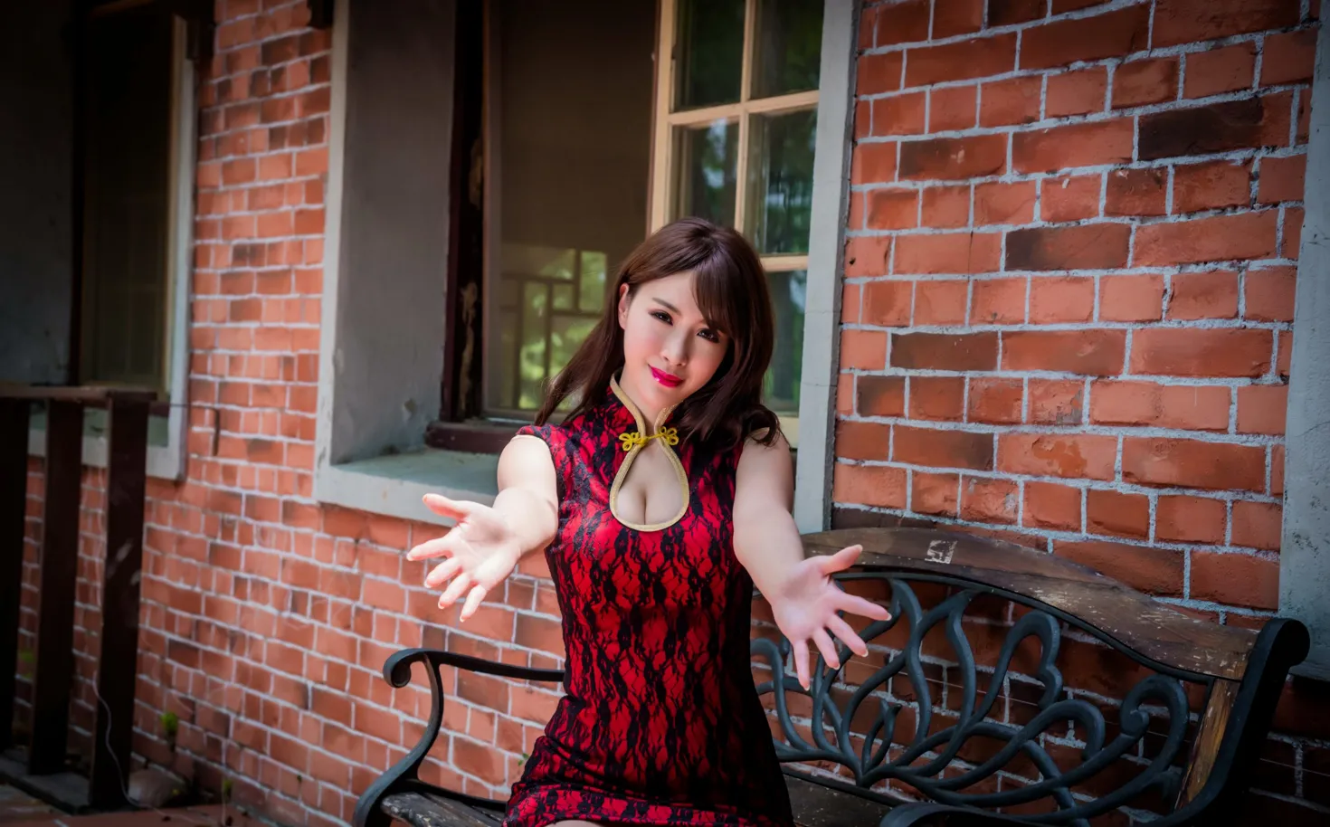 [Mzsock] NO.177 Wu Yuqi Red Flower Short Cheongsam High Heels Beautiful Legs street photography#[105P]-37